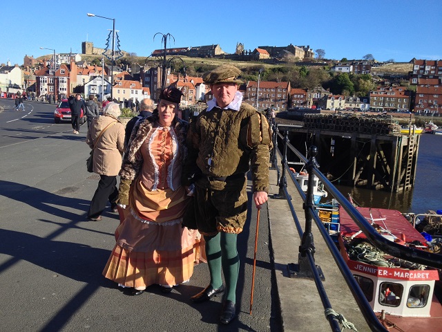 Photo of couple near to the harbour